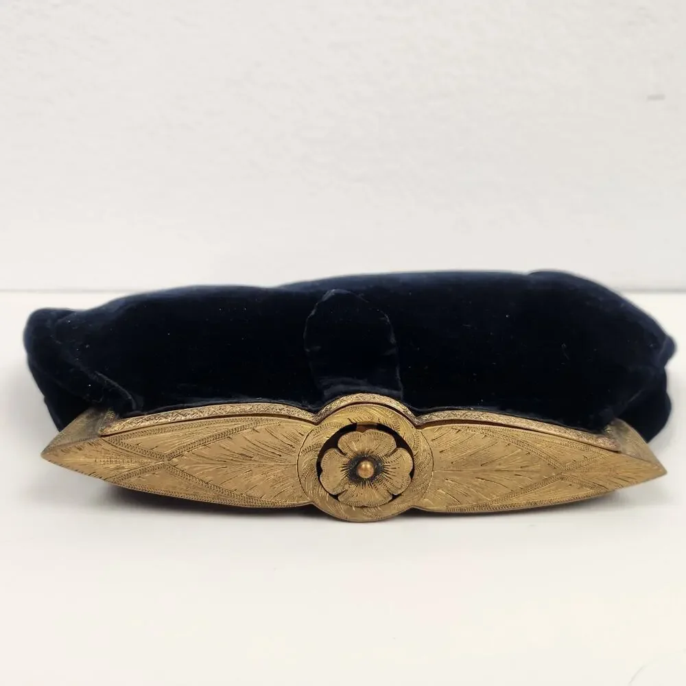 Vintage Black Velvet Clutch Purse 9